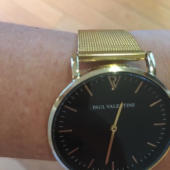 Beautiful gold on black watch🔥🍒 - Picture 5 of 8